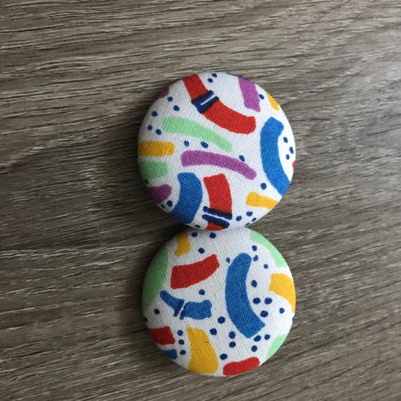 Fabric button earrings - Picture 1 of 1